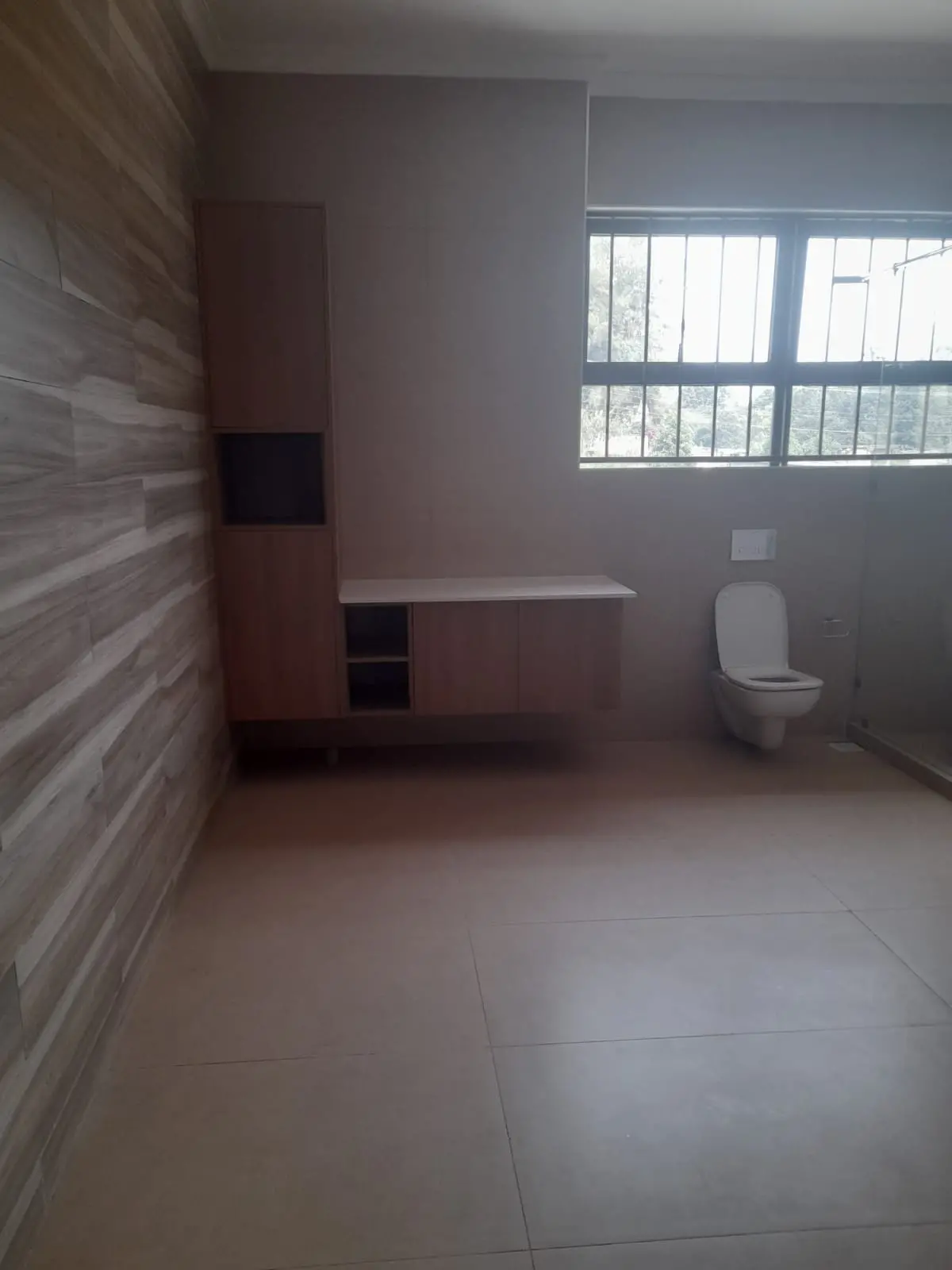 Modern 5 & 6 bedroom Townhouses with DSQ for rent in Loresho.